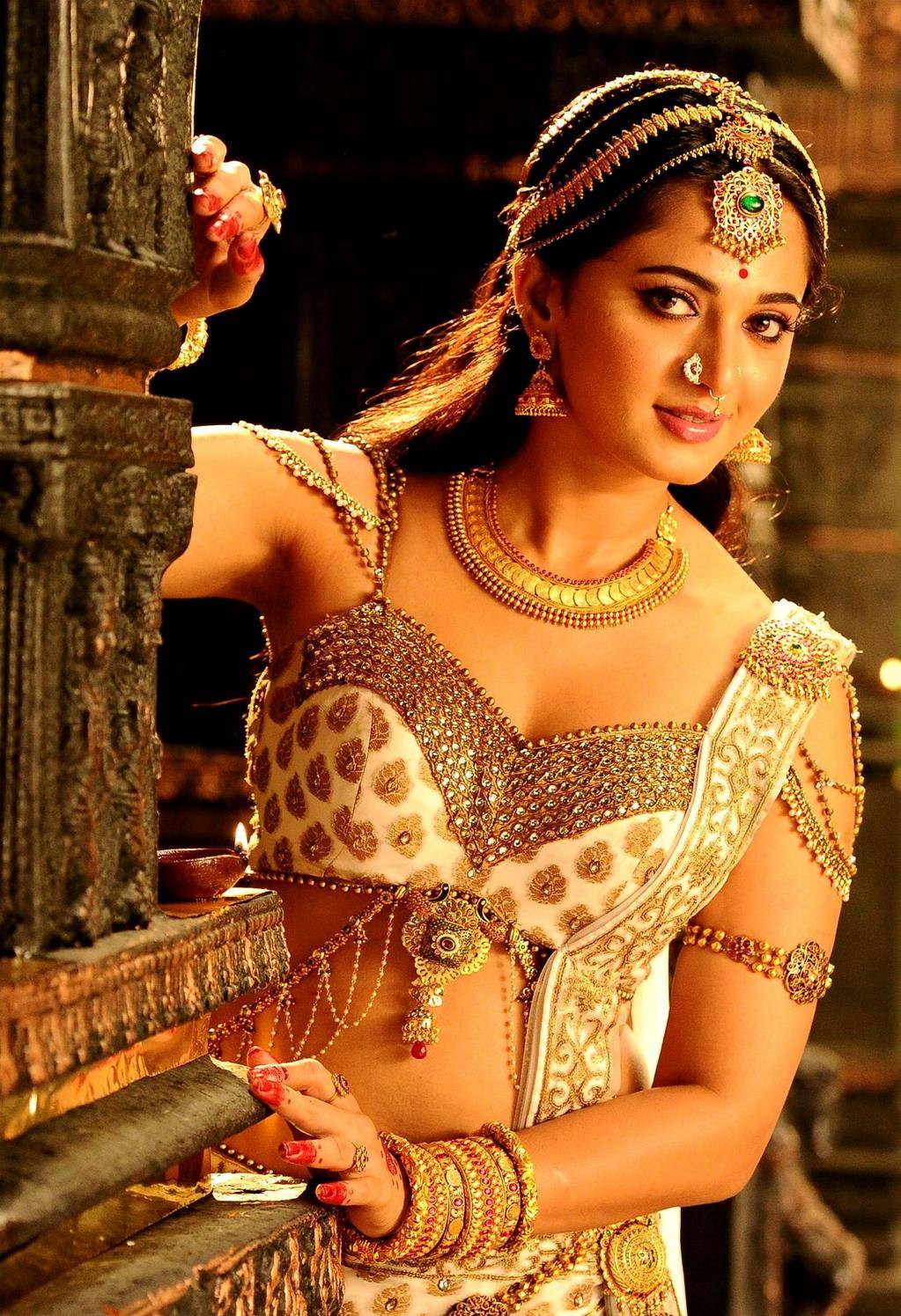 Anushka Shetty - Rudramadevi Movie Stills | Picture 861136
